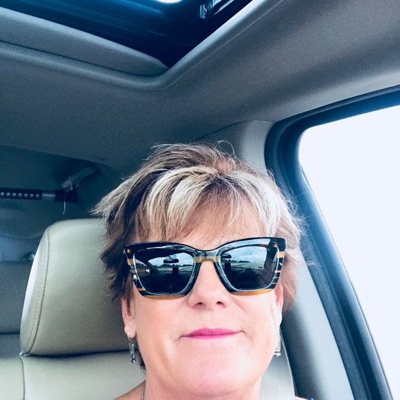 Meet your Posher, Alice - Picture 1 of 1